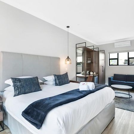 30 On Whites Guesthouse Bloemfontein Esterno foto