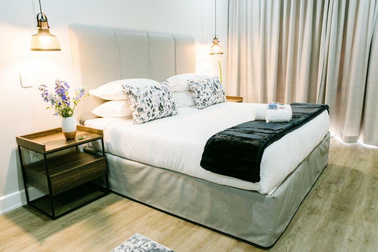 30 On Whites Guesthouse Bloemfontein Esterno foto